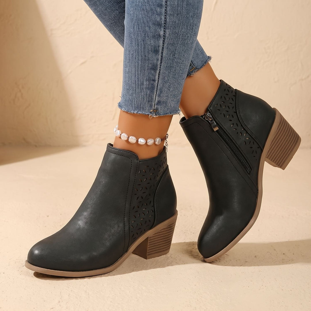 Damen Stiefeletten mit Seitlichem Reißverschluss Blockabsatz Ausgestanzt