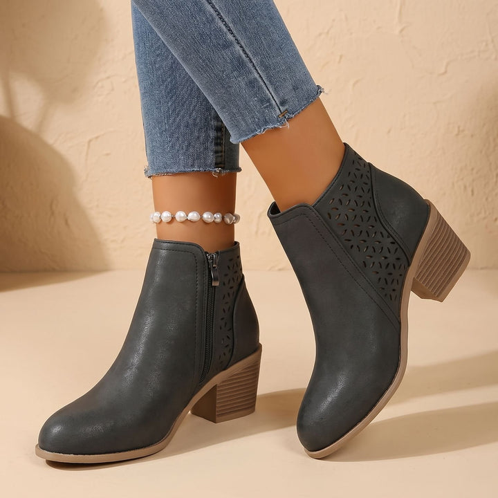 Damen Stiefeletten mit Seitlichem Reißverschluss Blockabsatz Ausgestanzt