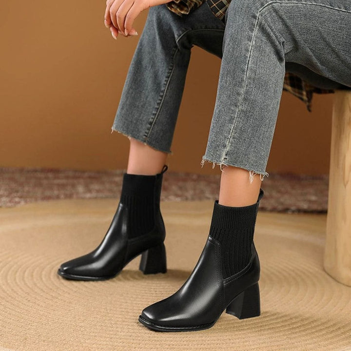 Damen Stiefeletten mit Strick-Einsatz und Blockabsatz - Schwarz