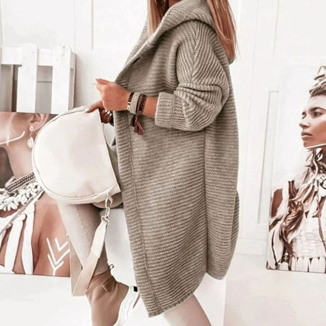 Damen Strickjacke mit Kapuze und Knopfleiste in gerader Passform