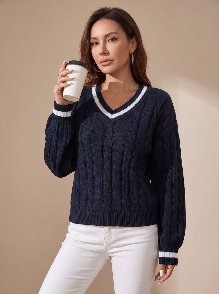 Damen Strickpullover mit Zopfmuster V-Ausschnitt Kontraststreifen