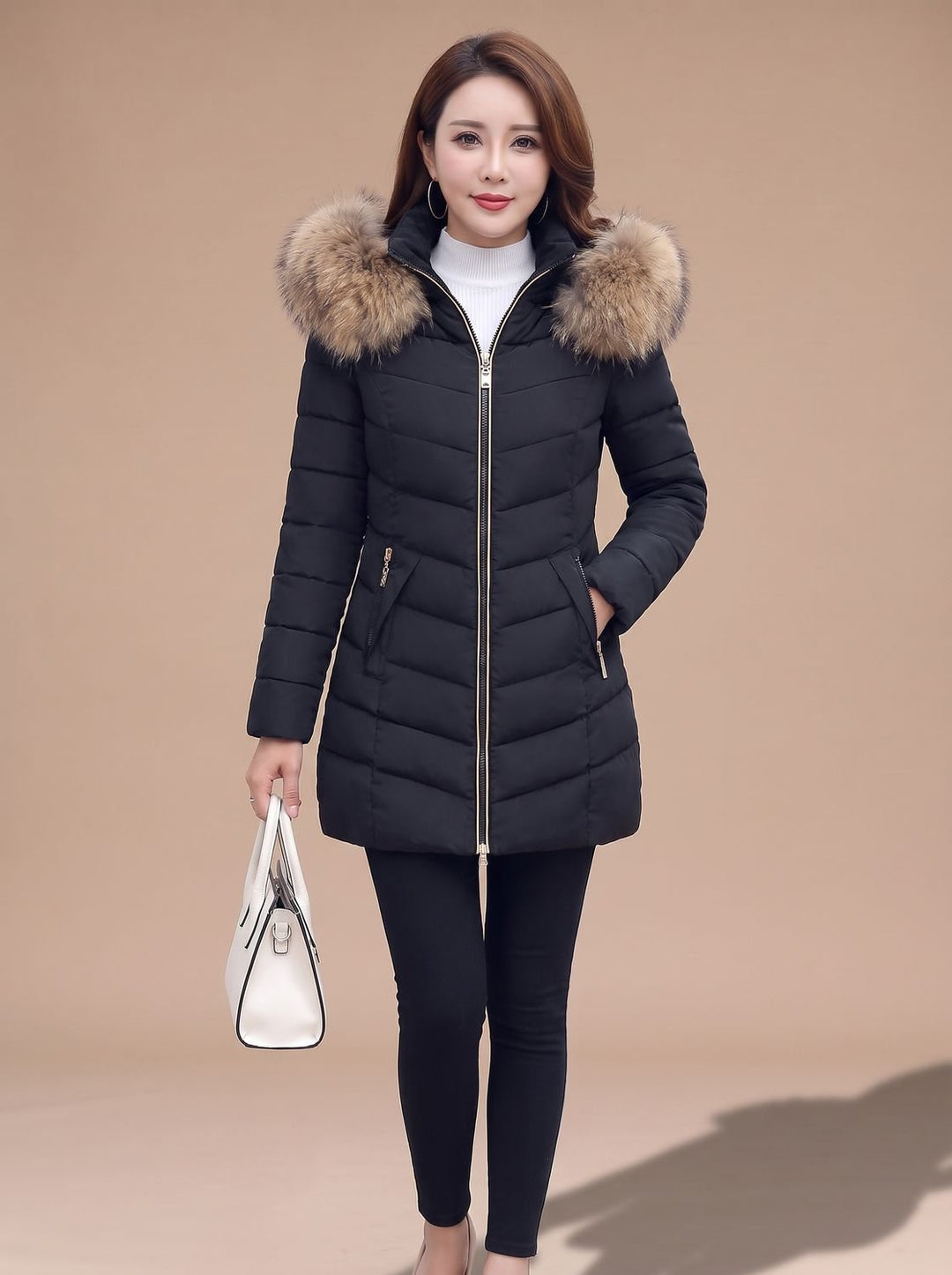 Damen Taillierte Daunenjacke mit Kunstfell-Kapuze Steppjacke - Schwarz