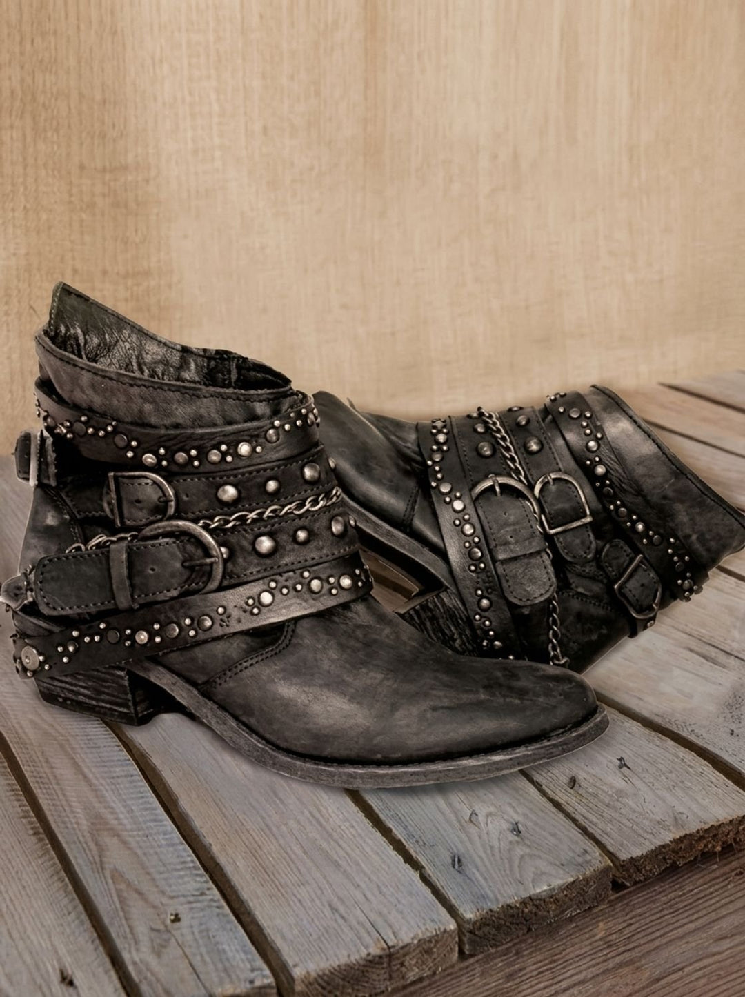 Damen Vintage Western Stiefeletten mit Schnallenriemen Nieten Ketten - Schwarz