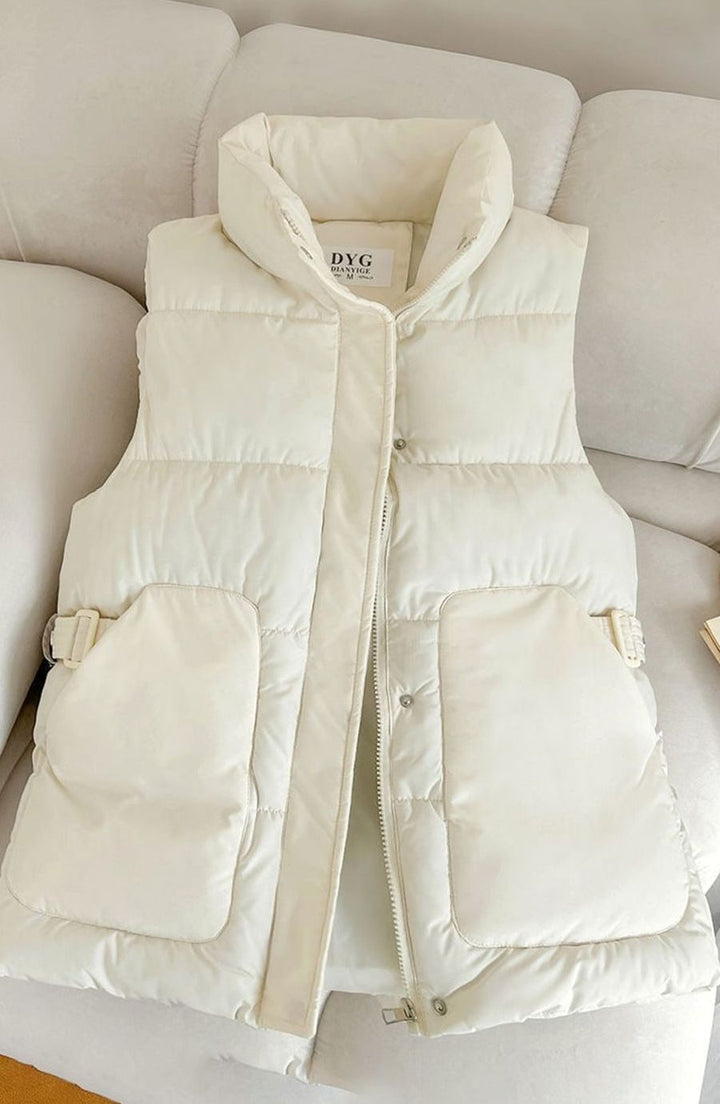 Damen Wattierte Stehkragen-Steppweste mit Pattentaschen und Verstellschnallen - Offwhite