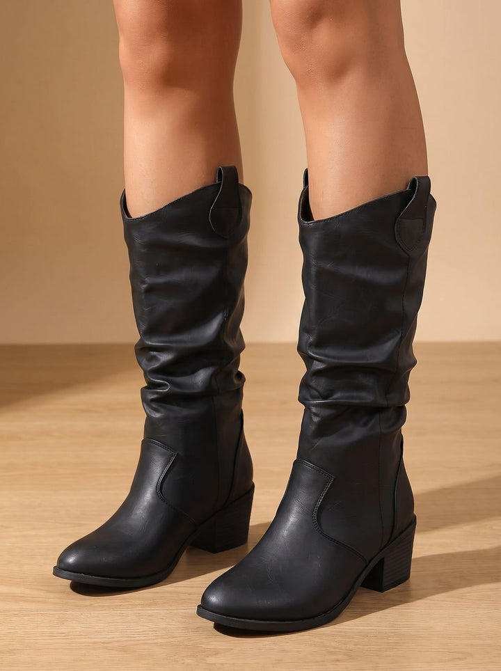 Damen Westernstiefel mit extra weitem Schaft und flachem Absatz