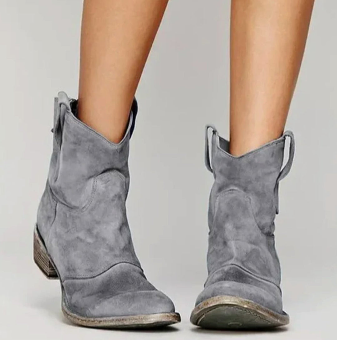 Damen Wildleder-Westernstiefel für einen stilvollen Look mit niedrigem Absatz - Grau