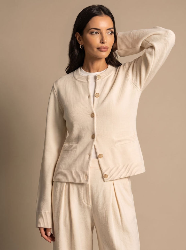 Damen Wollmix-Strickjacke mit Goldknöpfen lockere Passform