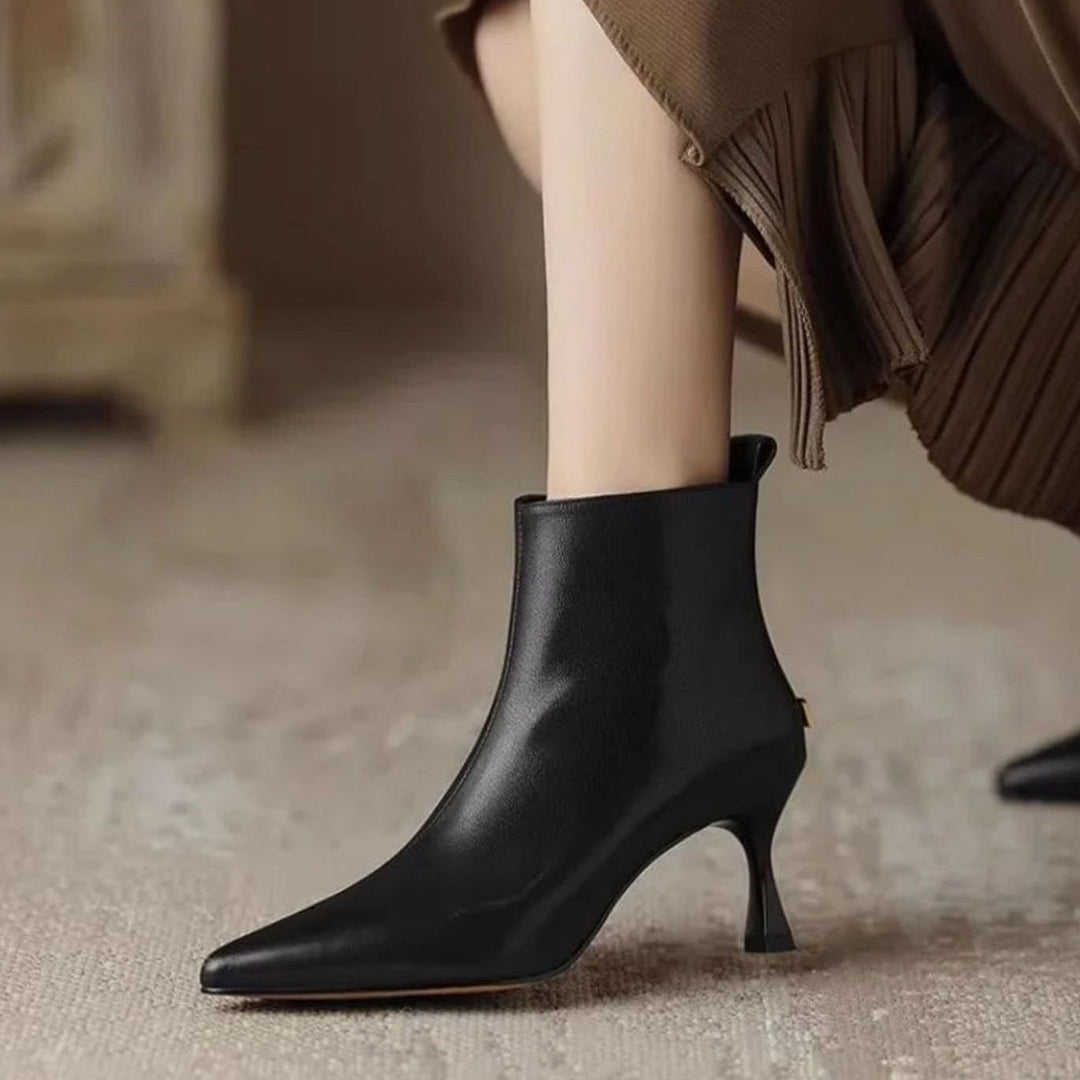 Elegante Kitten Heel Stiefeletten Damen Spitze Kunstleder Ankle Boots - Schwarz
