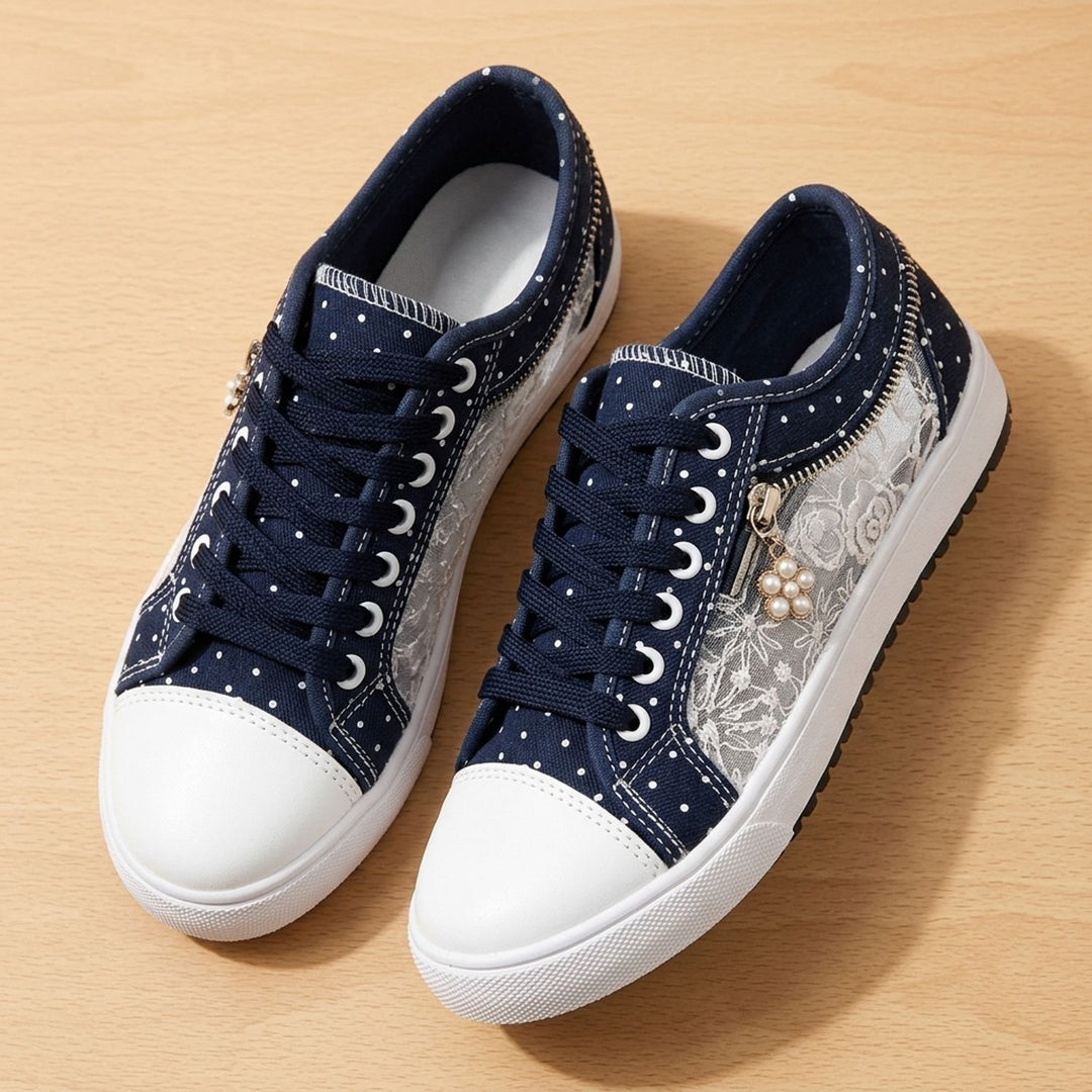 Elena Damen Sneaker mit Spitzenbesatz Reißverschluss Blumendetail