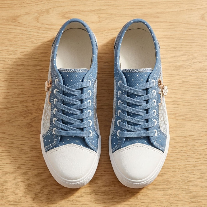 Elena Damen Sneaker mit Spitzenbesatz Reißverschluss Blumendetail