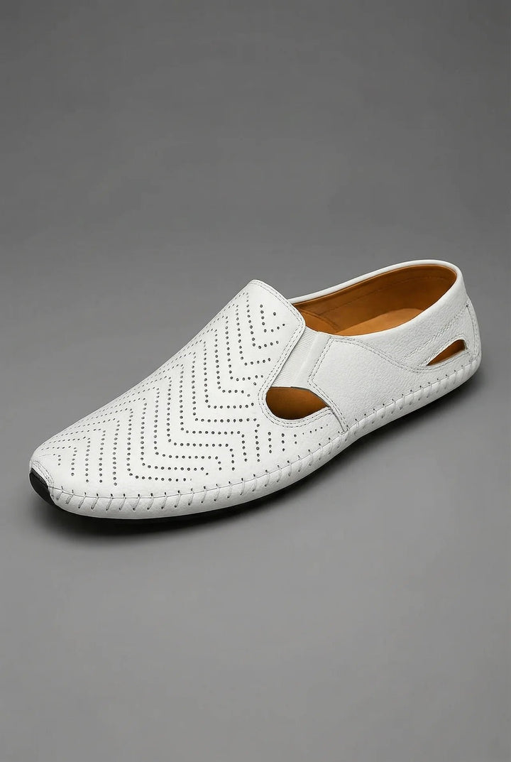Herren atmungsaktive perforierte Slip-On Loafer mit Handnaht - White
