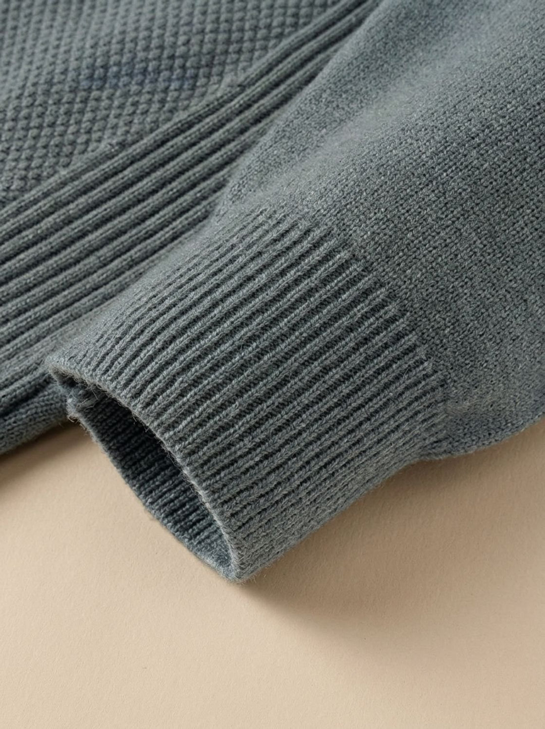 Herren Jacquard-Strickpullover mit Rippenrundhals Regular Fit