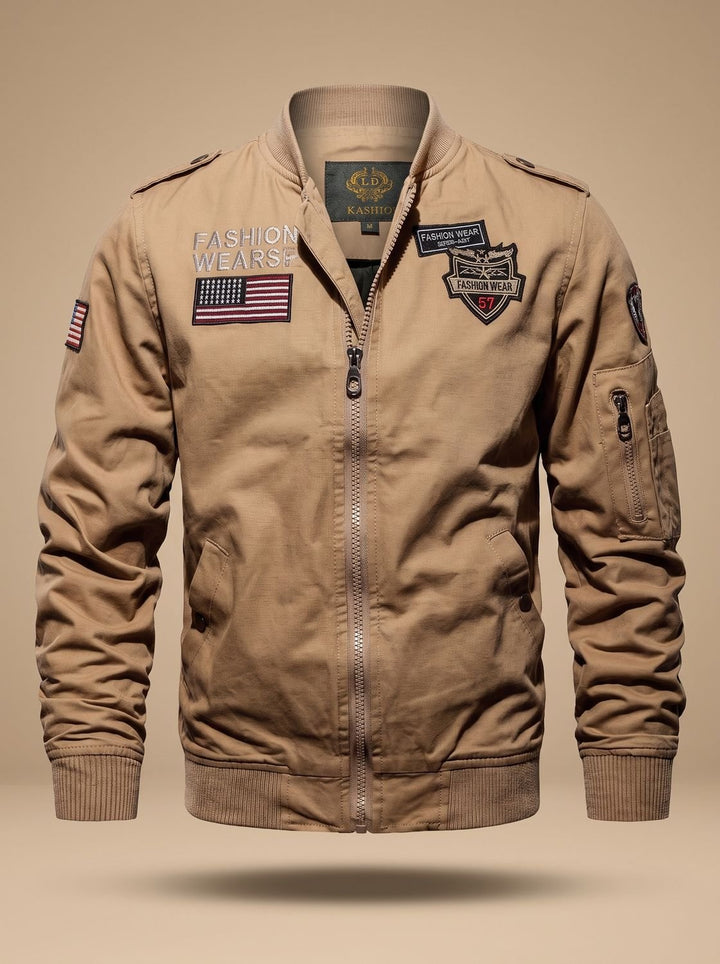 Herren Military Bomberjacke mit Aufnähern und Reißverschlusstaschen - Khaki
