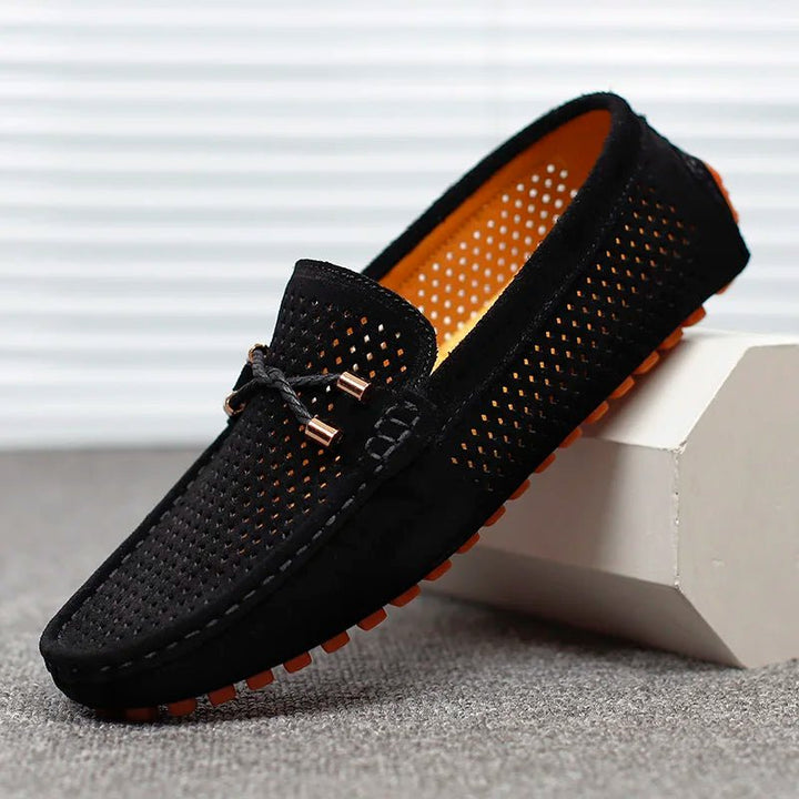 Herren Perforierte Wildleder Slip-On Loafer - Schwarz