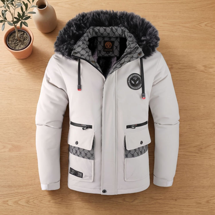 Herren Wintermantel mit Fellkapuze und Mehrfachtaschen