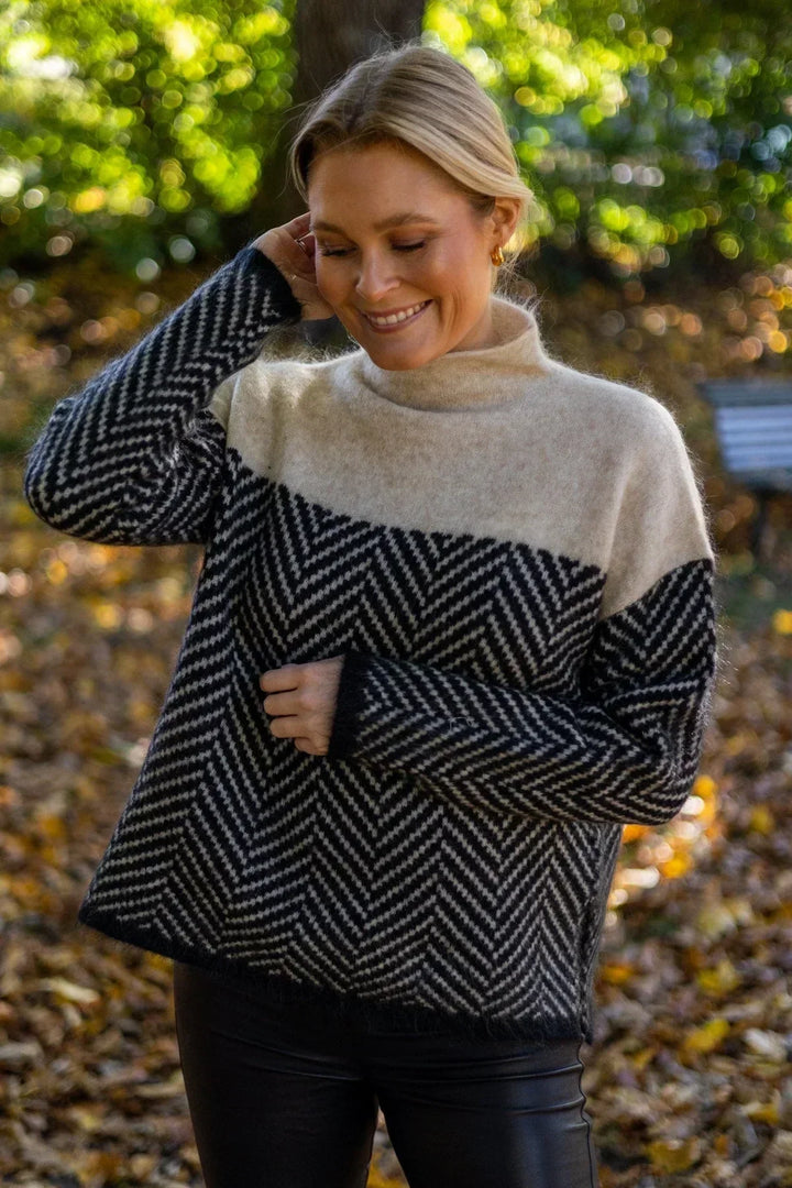 Michaela | Damen Lockere Strickpullover mit hohem Kragen
