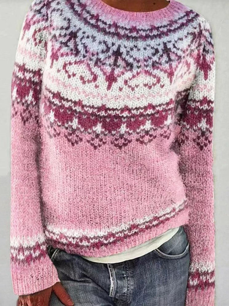 Jasmin | Festlicher gestrickter Damen-Weihnachtspullover mit Rentiermotiv