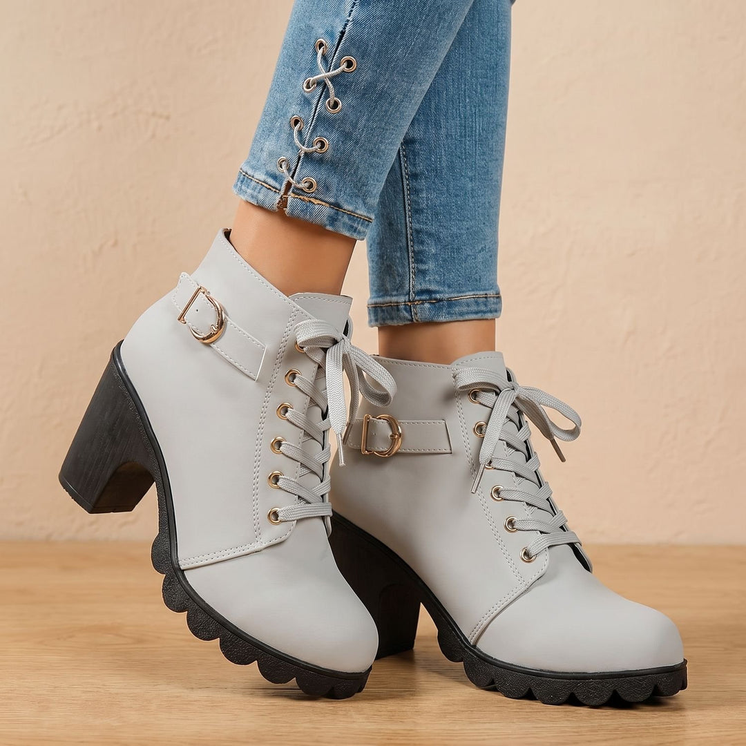 Stiefeletten Damen Blockabsatz Schnürung Schnallendetail Profilsohle