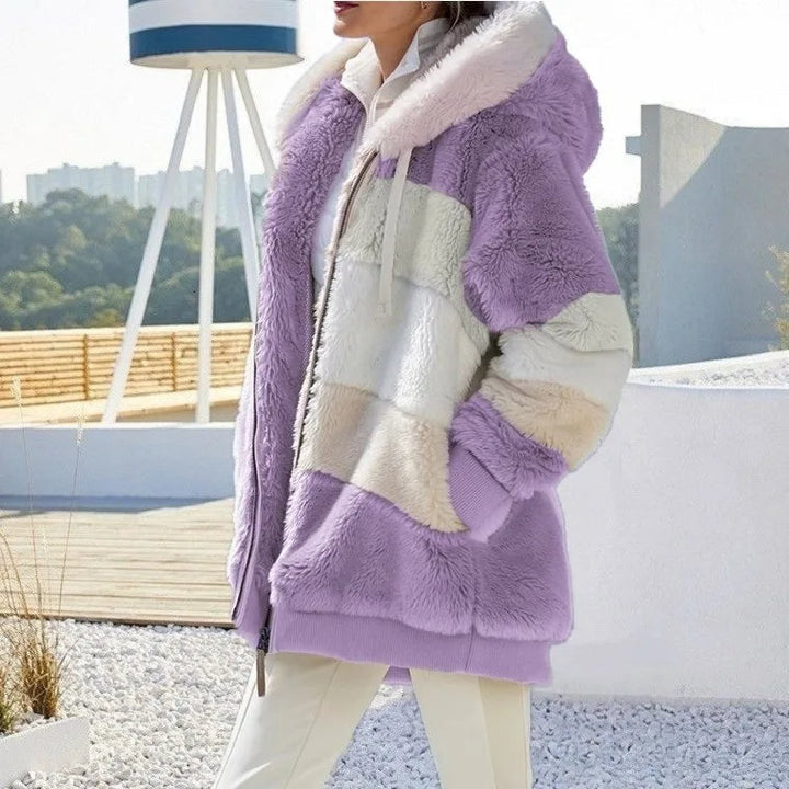 Franziska | Damen Winterjacke mit Farbblockmuster und Kapuze